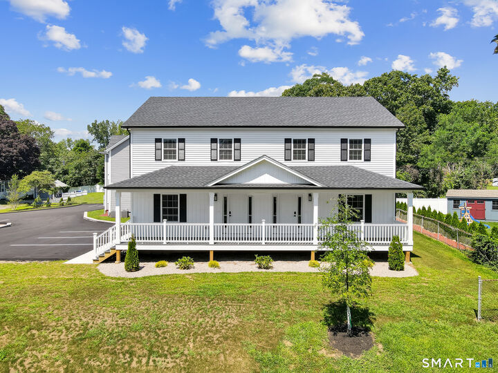 Property Photo:  33 West End Avenue C  CT 06405 