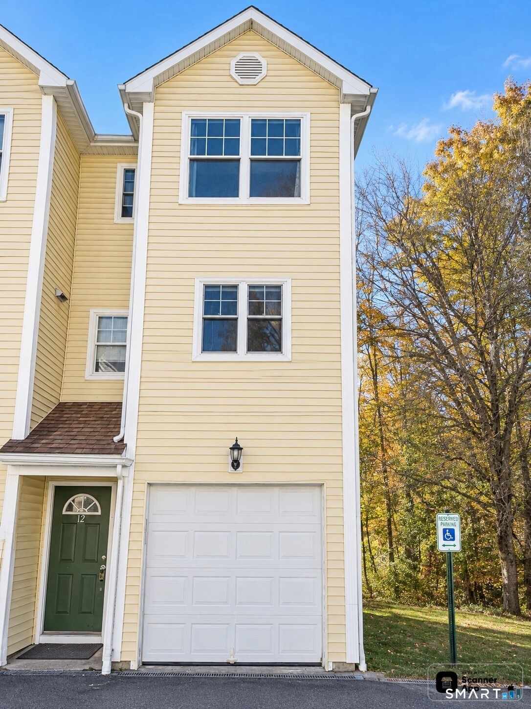 Property Photo: 527 West Thames Street 12 CT 06360