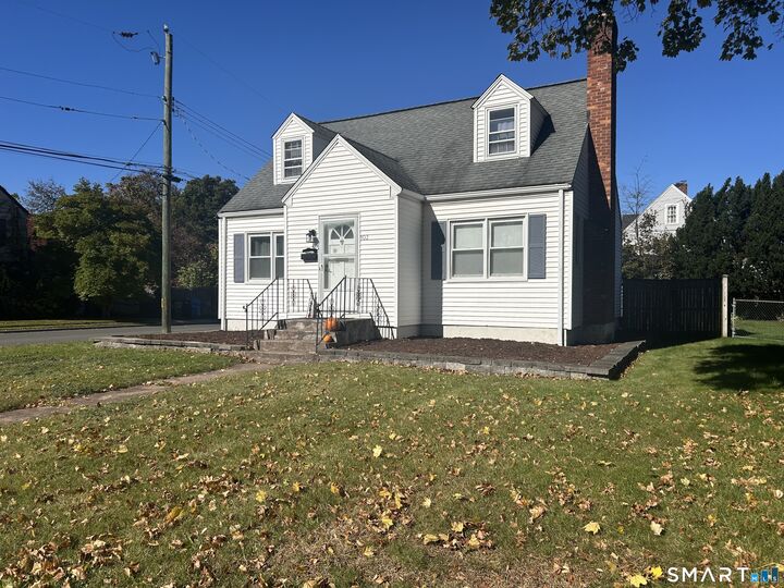 Property Photo:  103 West Center Street  CT 06040 