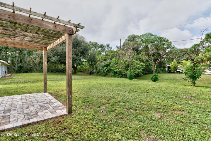 Property Photo: 986 Aurelia Avenue SE FL 32909