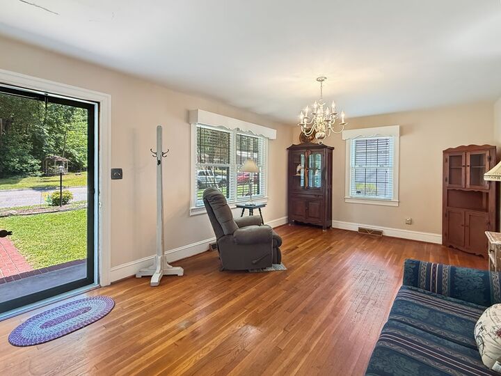 Property Photo: 515 W High Street VA 23970