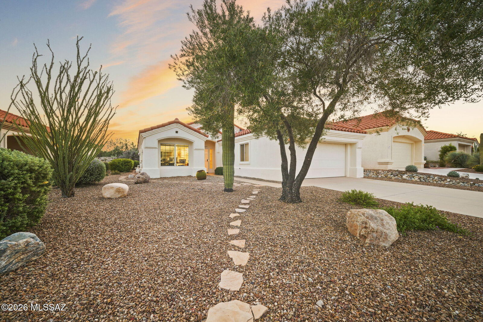 Property Photo:  14125 N Forthcamp Court  AZ 85755 