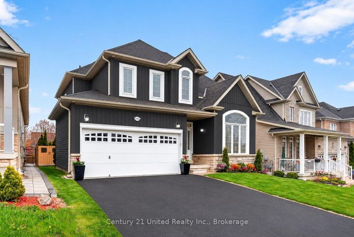 Photo de la propriété: 696 Fisher Street ON K9A 0H3