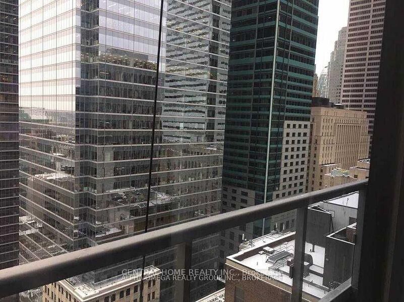 Property Photo:  70 Temperance Street 2904  ON M5H 4E8 