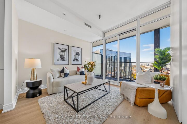 Property Photo: 125 Peter Street 1803 ON M5V 0M2