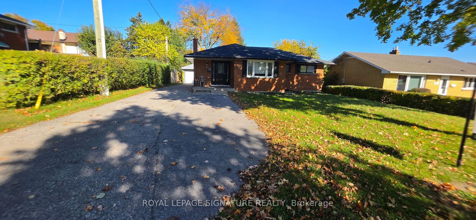 Property Photo:  406 Vermont Avenue  ON N5Z 3E5 
