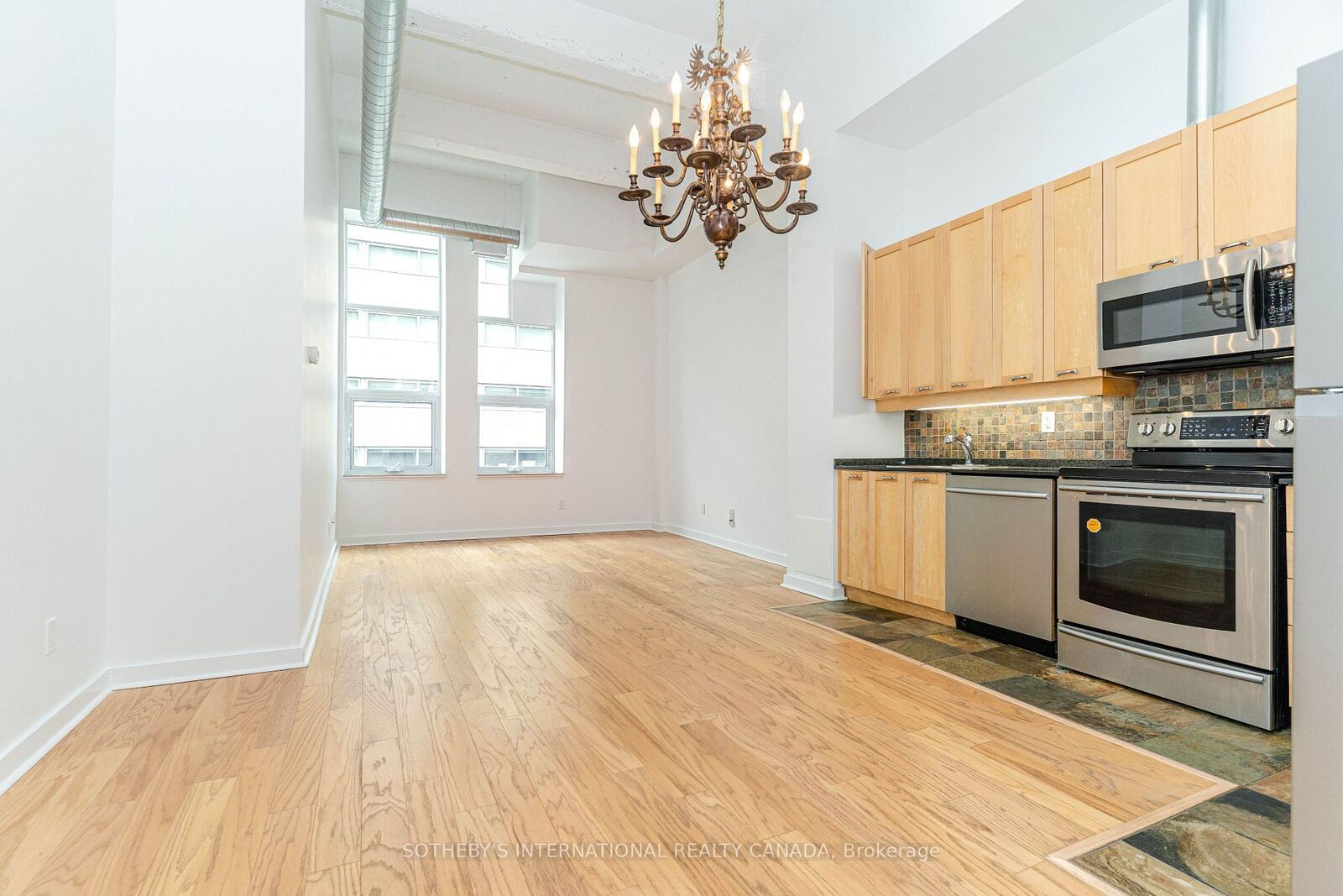 Property Photo:  135 Dalhousie Street 209  ON M5B 2P7 