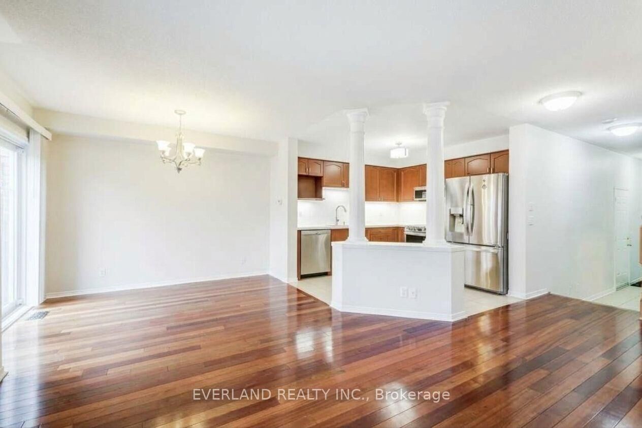 Property Photo: 31 Marshview Avenue ON L4G 7W5