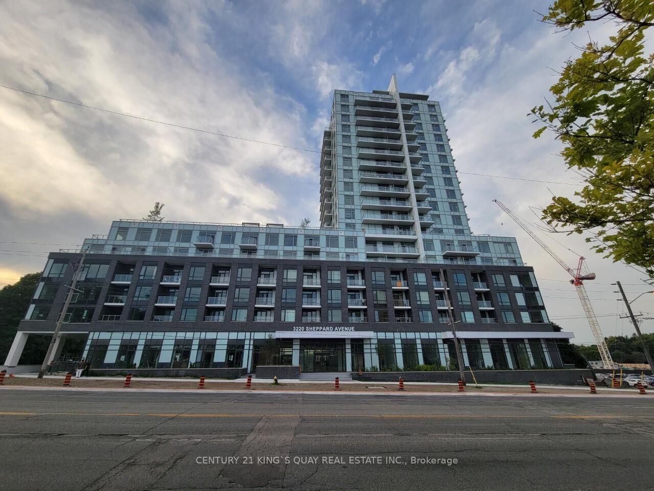 Property Photo:  3220 Sheppard Avenue E 1706  ON M1T 0B7 