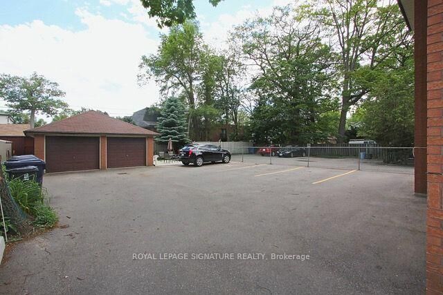 Property Photo:  31 Marina Avenue 3  ON M8W 1K4 