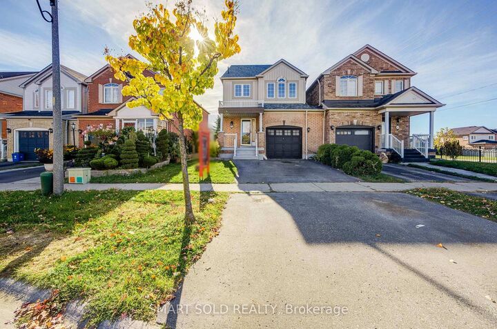 Property Photo: 47 Robideau Place ON L1R 3G6