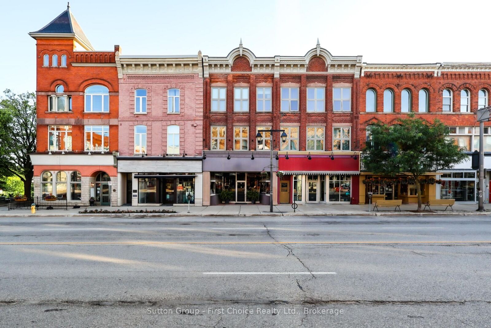 Property Photo:  80 Ontario Street 2  ON N5A 3H2 