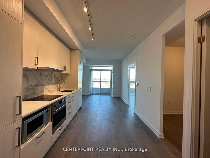 Property Photo:  60 Honeycrisp Crescent 615  ON L4K 0M5 