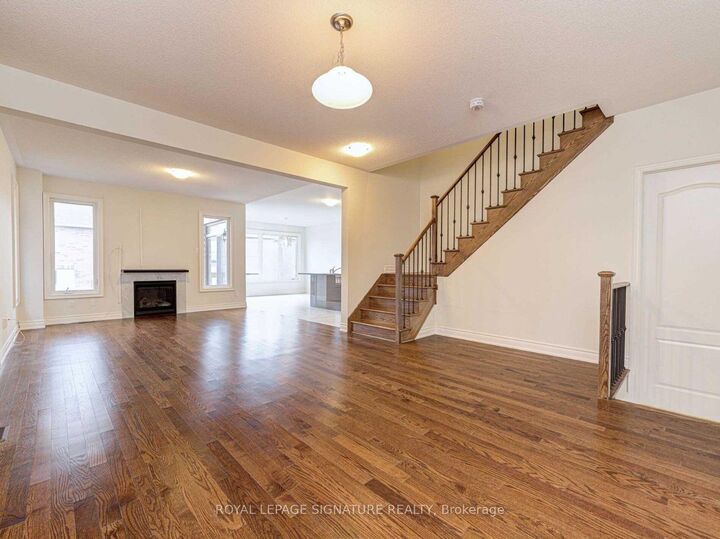 Property Photo:  20 Dunley Crescent  ON L6X 5K3 