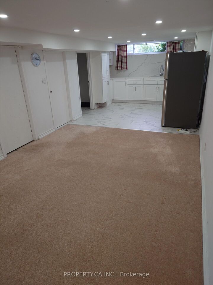 Property Photo:  883 Grenoble Boulevard Basement  ON L1W 1T7 