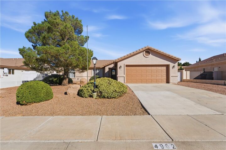 Property Photo:  4962 N Oregon Trail Lane  AZ 86401 