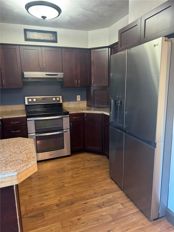Property Photo:  18 Cecil Dr  PA 15431 