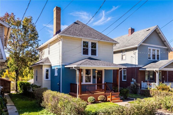 Property Photo:  428 Avenue D  PA 15221 