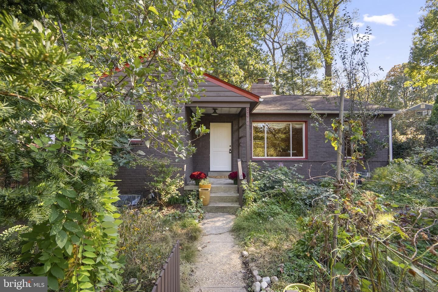 Property Photo: 8313 Piney Branch Road MD 20910