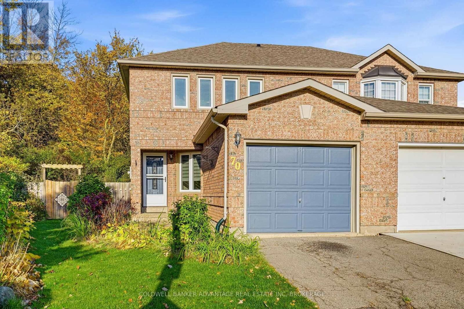 Property Photo:  70 Jefferson Court West  ON L3C 7G5 