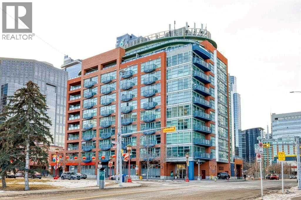 Property Photo:  205 Riverfront Avenue Southwest  AB T2P 5K4 