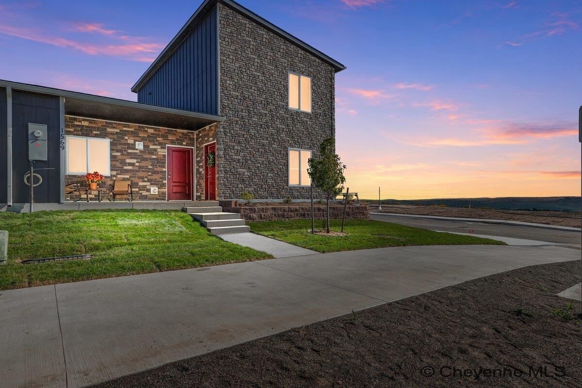 Property Photo:  1553 York Ave  WY 82007 