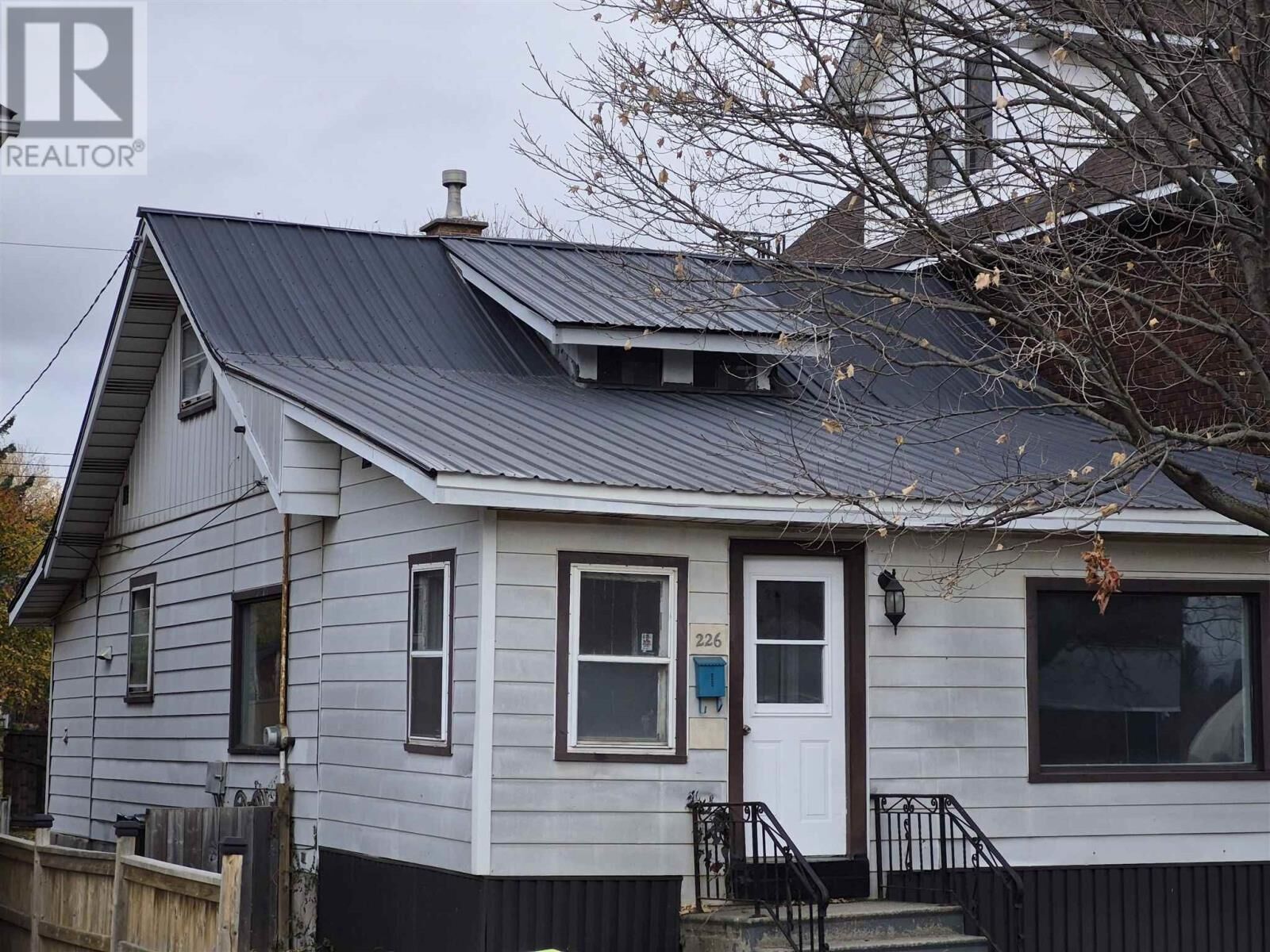 Property Photo:  226 Albert St W  ON P6A 1B6 