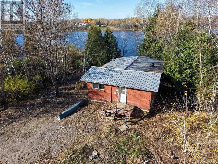 Property Photo:  19 Edna Street  ON P0J 1G0 