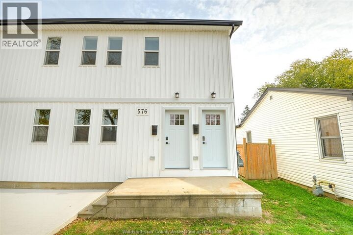 Property Photo:  576 Elinor  ON N8P 1E4 