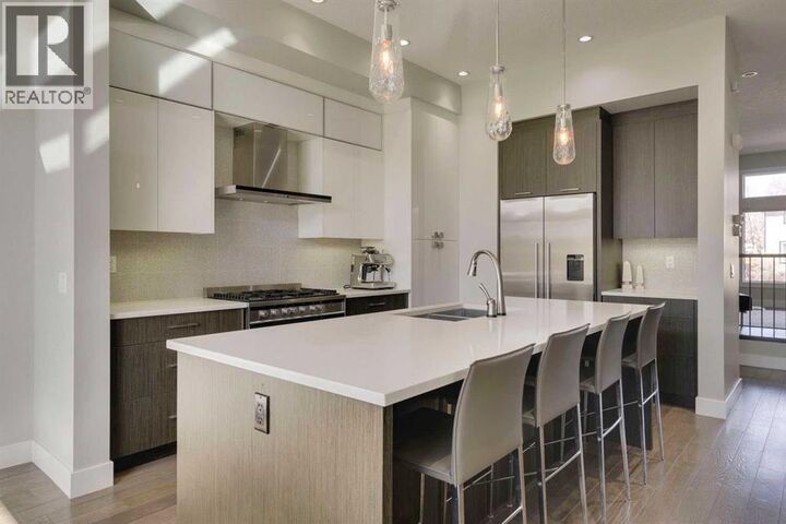 Property Photo: 2341 22 Avenue Southwest AB T2T 0T1