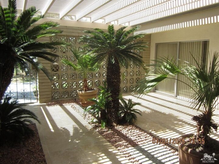 Property Photo: 45117 Avenida Paloma CA 92210