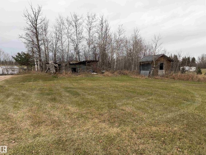 Property Photo:  41523 Twp Rd 624  AB T0A 1S1 
