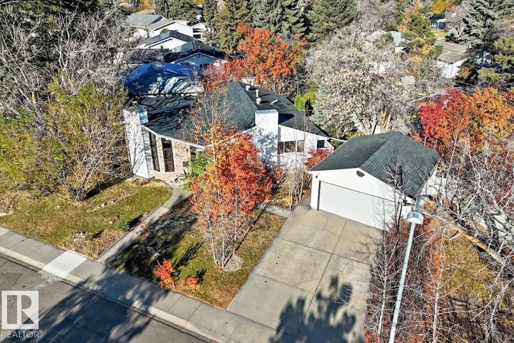 Property Photo:  15210 79A Avenue NW  AB T5R 3H4 