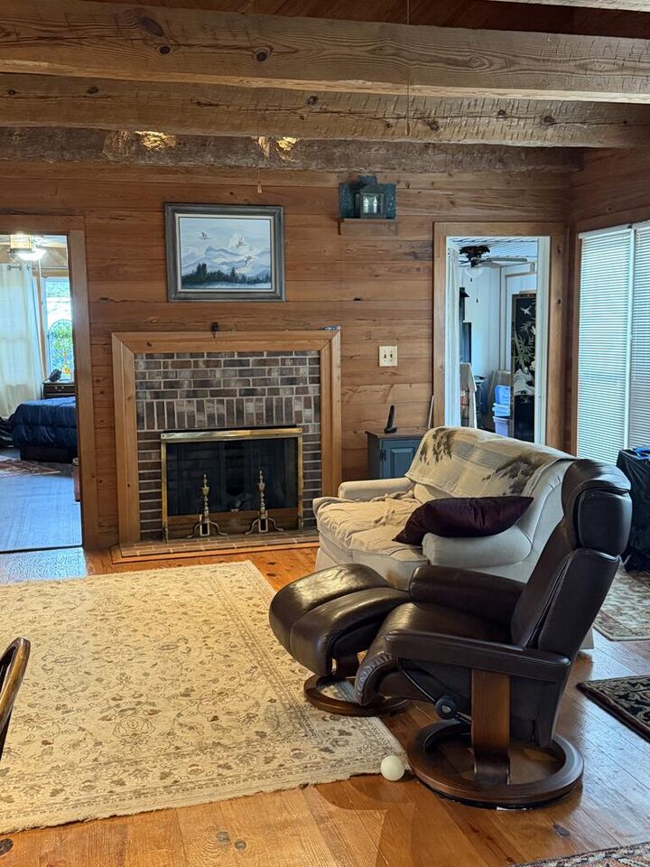 Property Photo: 22276 Drummonds Mill Rd VA 22357