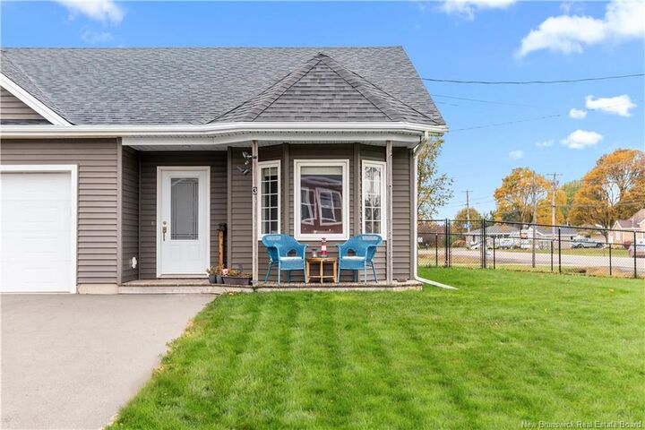 Property Photo:  3 Mackinnon Street  NB E4P 0R6 