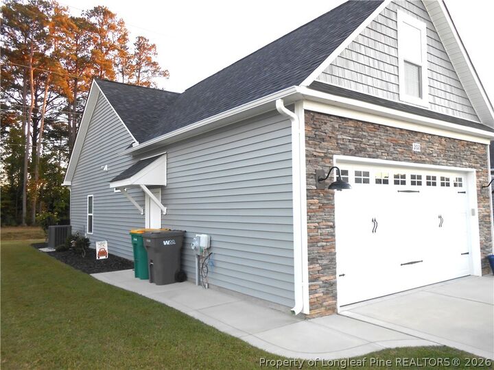 Property Photo: 202 Oak Pointe Circle NC 28358