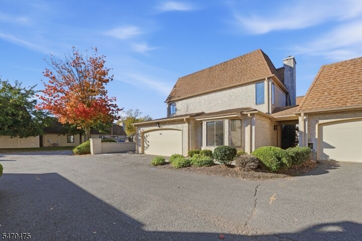 Property Photo:  17 Park Gate Dr  NJ 08820 