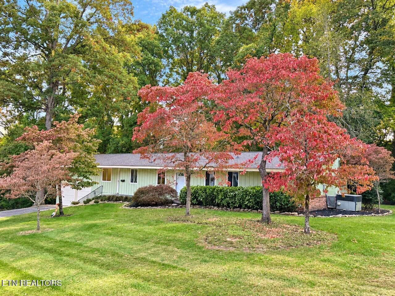 Property Photo:  5805 Villa Rd  TN 37918 