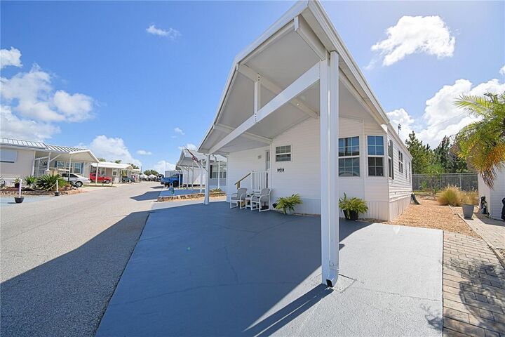Property Photo: 251 Patterson Road I49 FL 33844