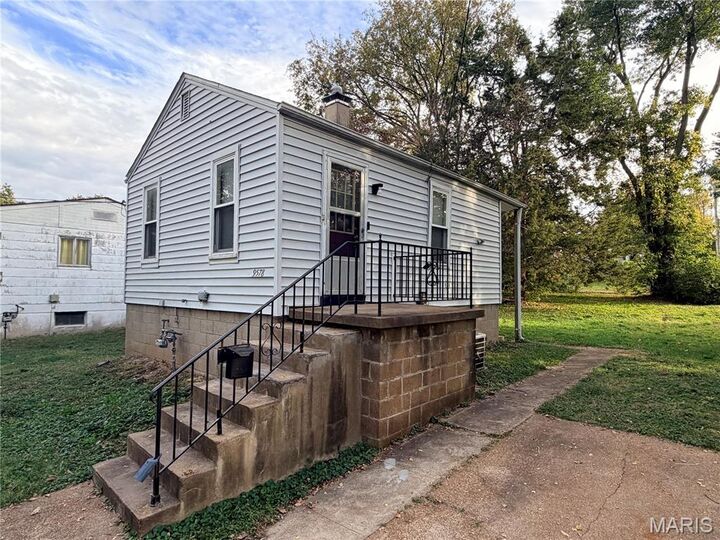 Property Photo:  9578 Breckenridge Road  MO 63114 