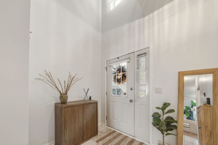Property Photo: 505 Oxford Court IL 60543