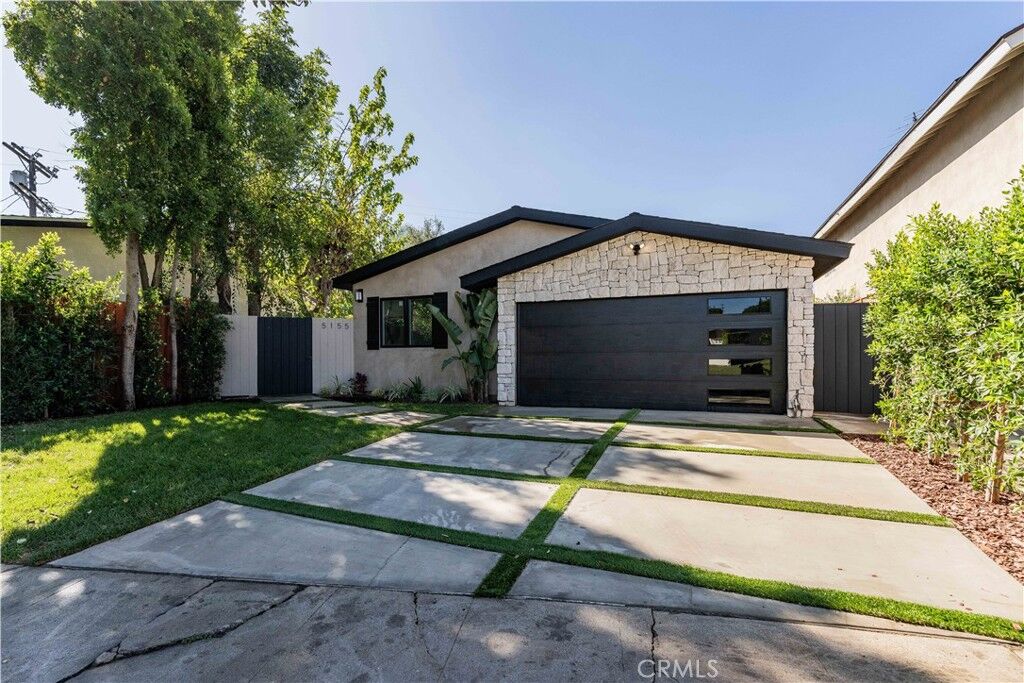 Property Photo: 5155 Costello Avenue CA 91423