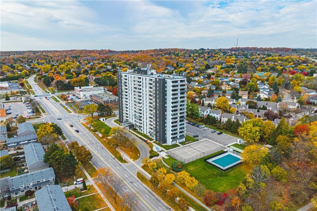 Property Photo:  2055 Upper Middle Road 1005  ON L7P 3P4 