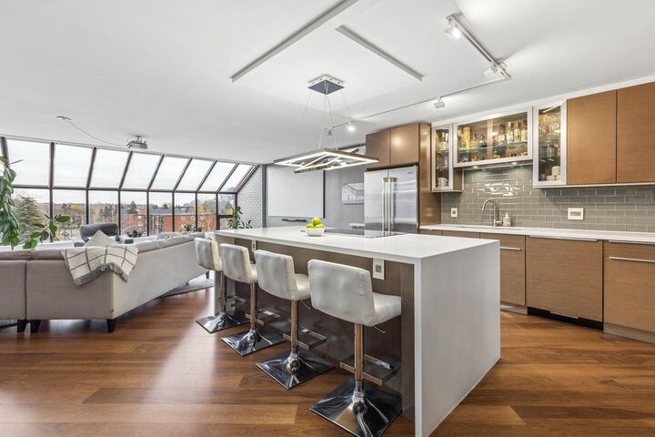 Property Photo:  1505 8 Avenue NW 419  AB T2N 4N7 