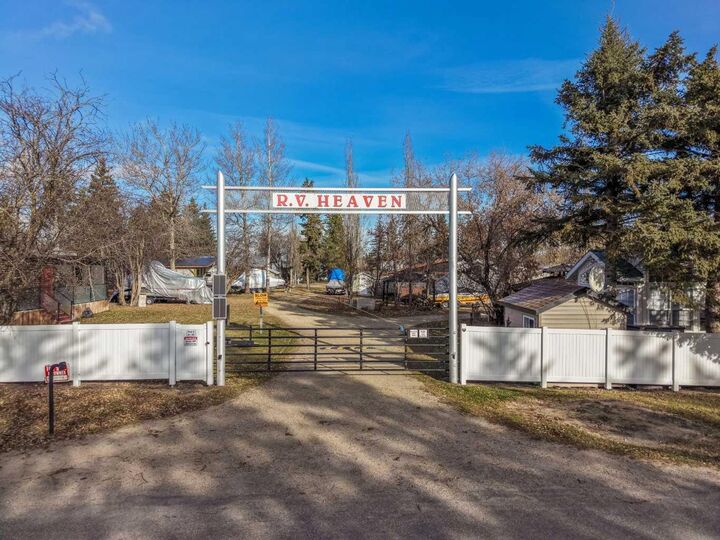 Property Photo:  12040 Township Road 422  AB T0C 2J0 