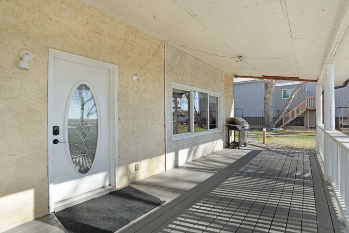 Property Photo:  1810083 550 Highway 463  AB T0J 0B0 