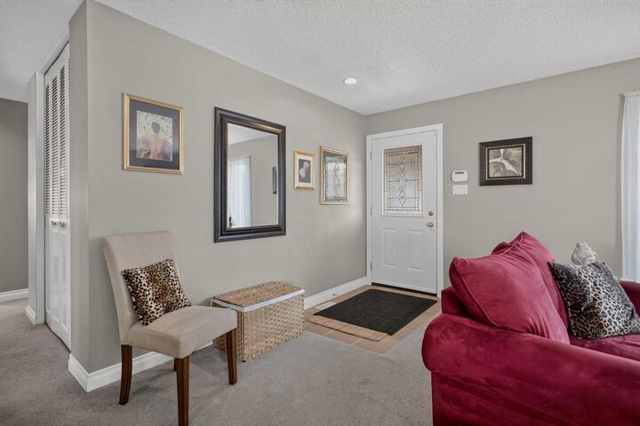 Property Photo:  131 Cedarpark Drive SW  AB T2W 2J2 