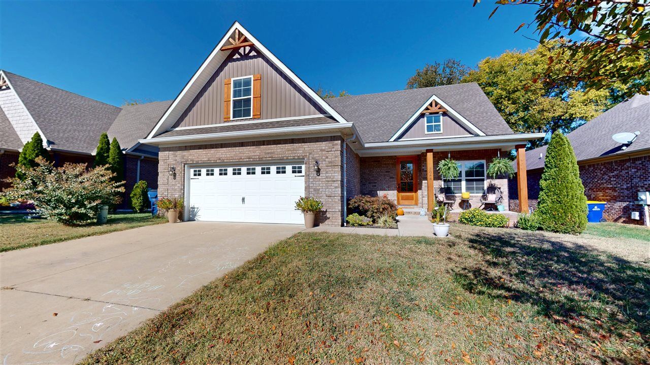 Property Photo: 3048 Equestrian Court KY 42104