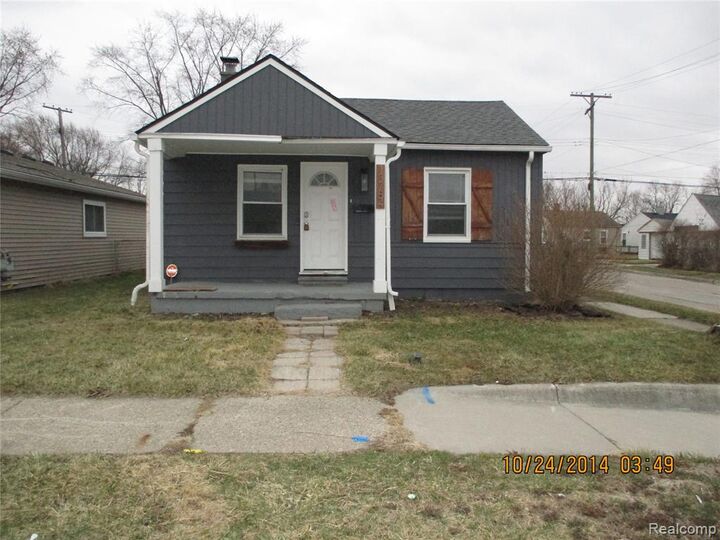 Property Photo:  13754 Knox Avenue  MI 48089 