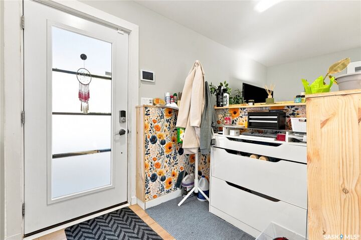 Property Photo:  50 Petersmeyer Street  SK S4R 7P7 